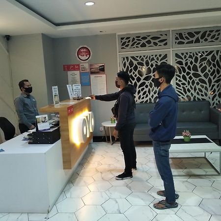 Hotel Flagship 750 Mont Blanc Bekasi Esterno foto