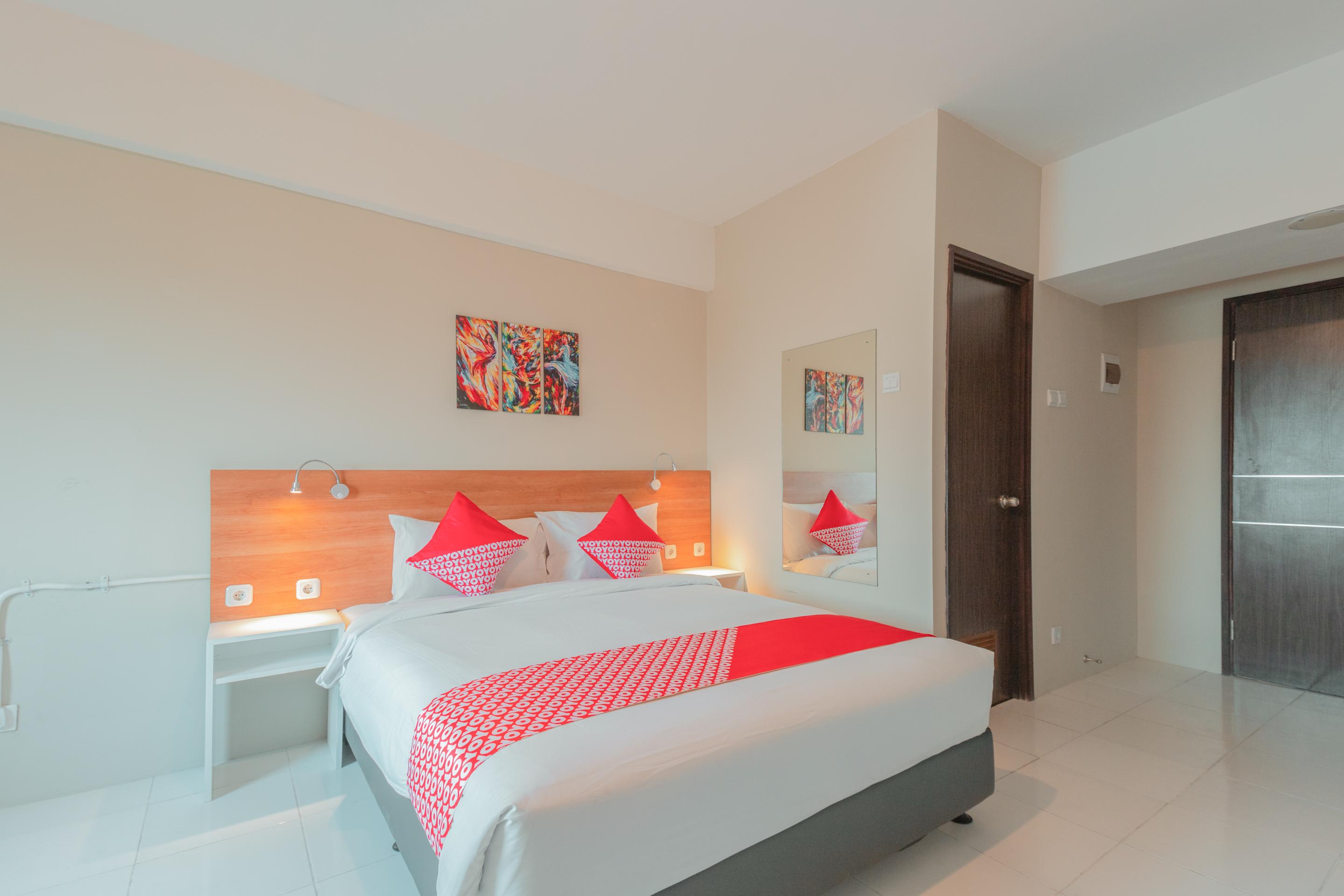 Hotel Flagship 750 Mont Blanc Bekasi Esterno foto