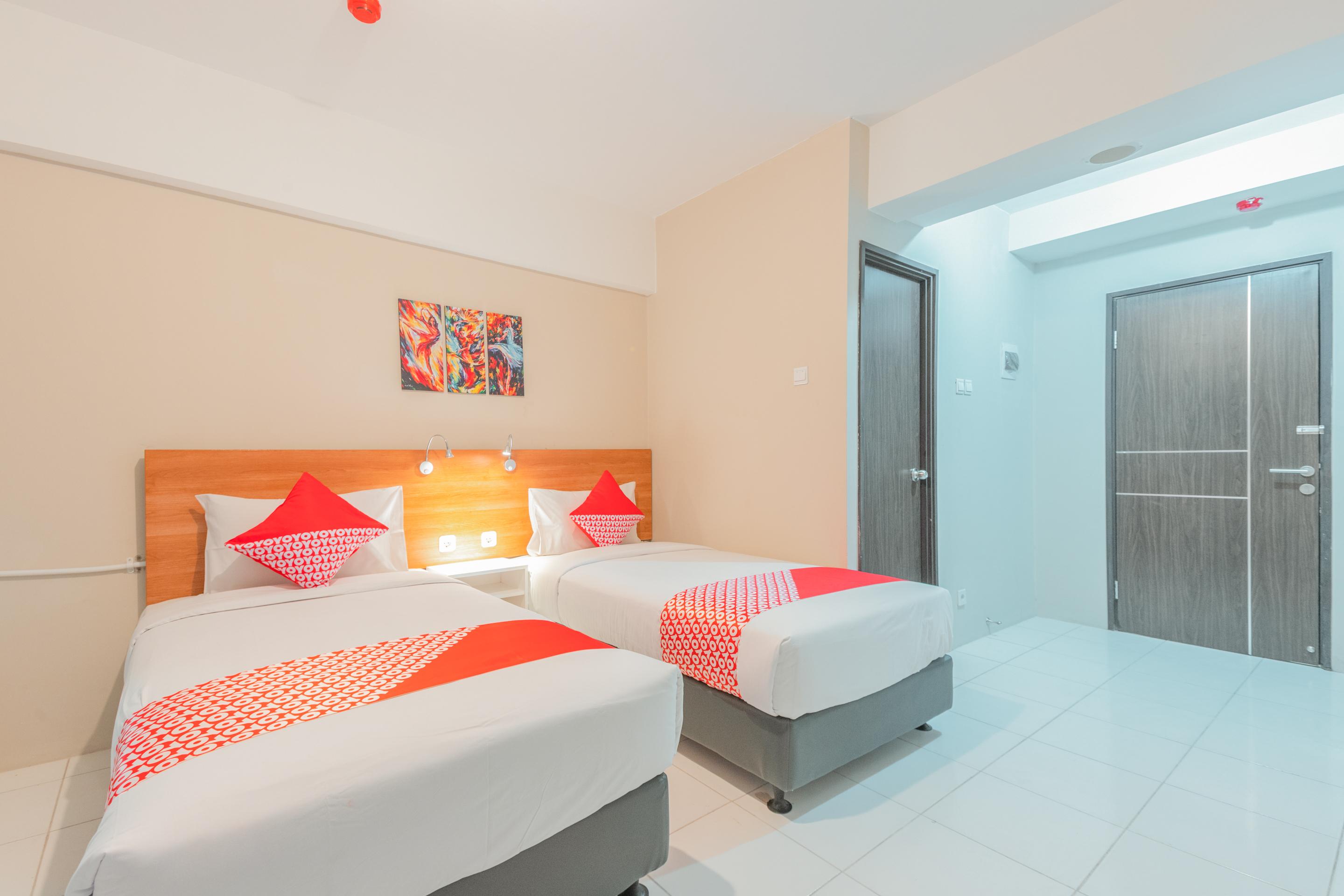 Hotel Flagship 750 Mont Blanc Bekasi Esterno foto