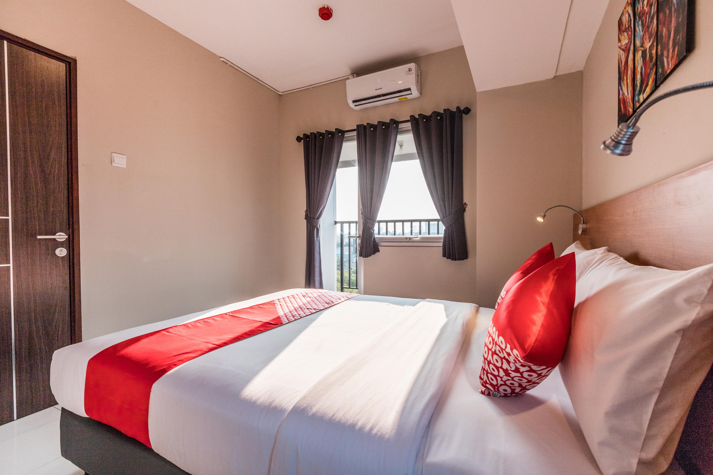 Hotel Flagship 750 Mont Blanc Bekasi Esterno foto