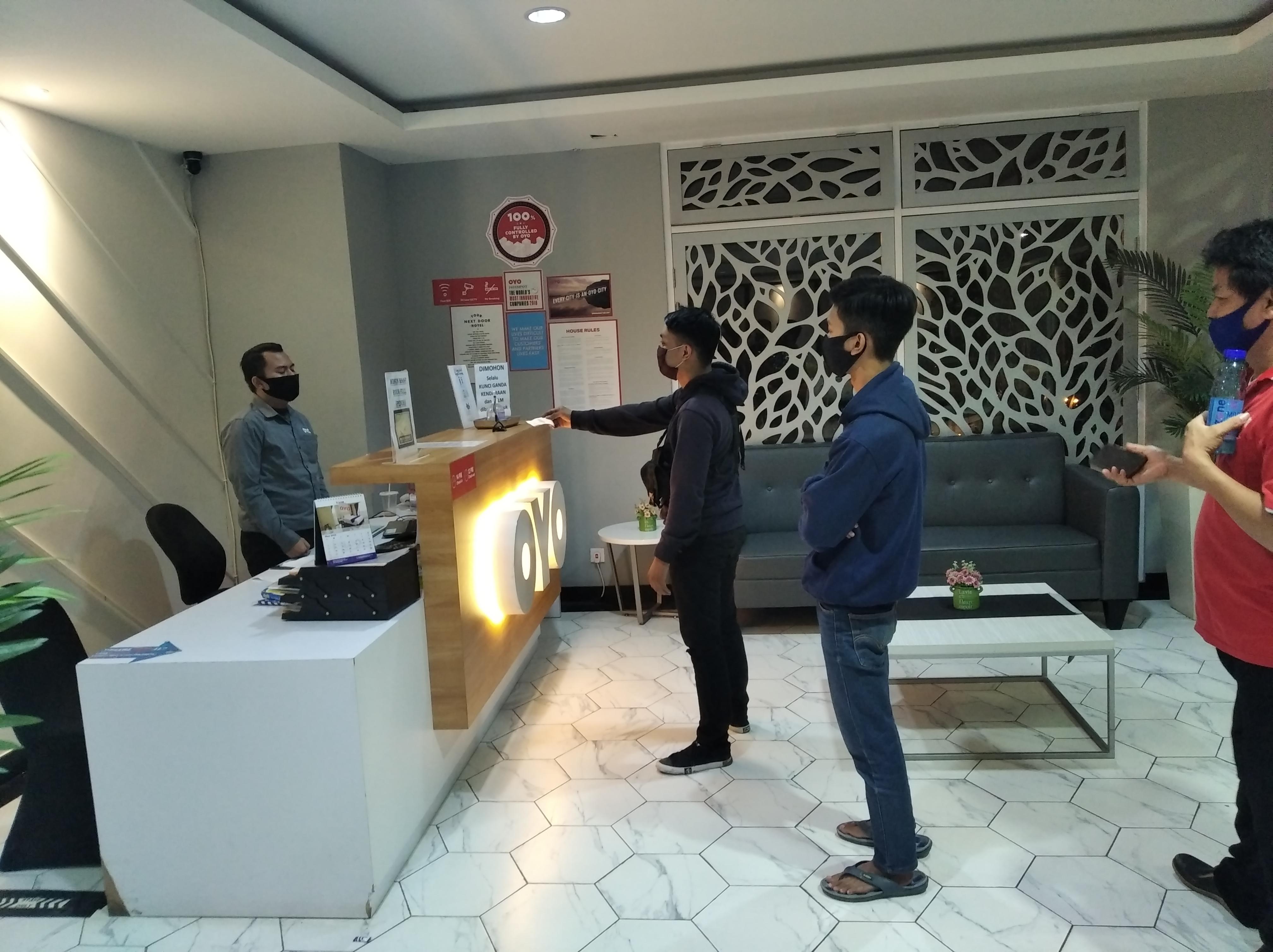 Hotel Flagship 750 Mont Blanc Bekasi Esterno foto